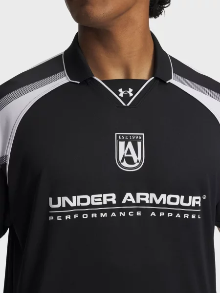Спортивная футболка Under Armour из джерси черная