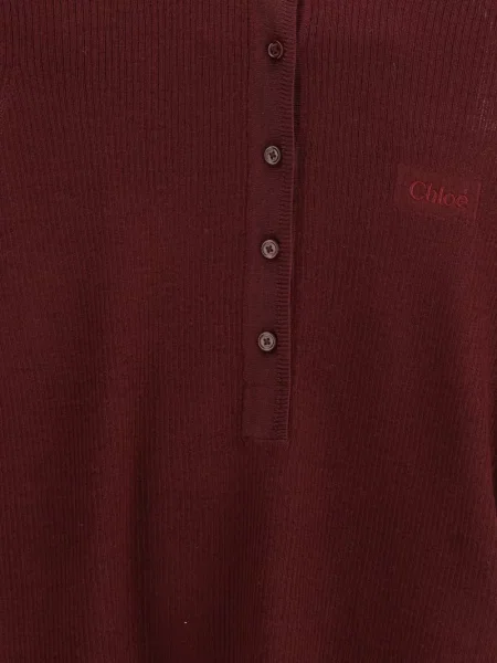 Tricou Chloé cu guler henley roșu