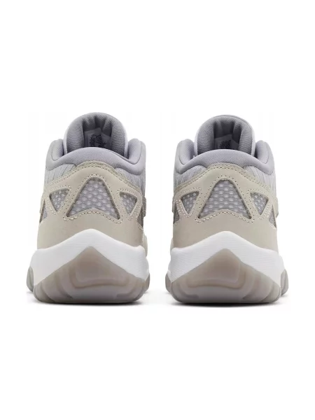 Pantofi Nike retro alb