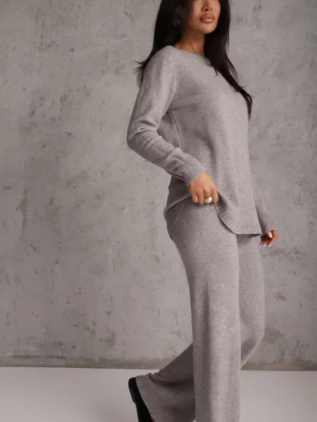 Komplet Dzianinowy z Wiskozą Longsleeve i Luźne Spodnie Mirette szary
