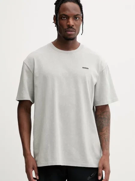 Pánske tričko s bavlnou Under Armour sivá