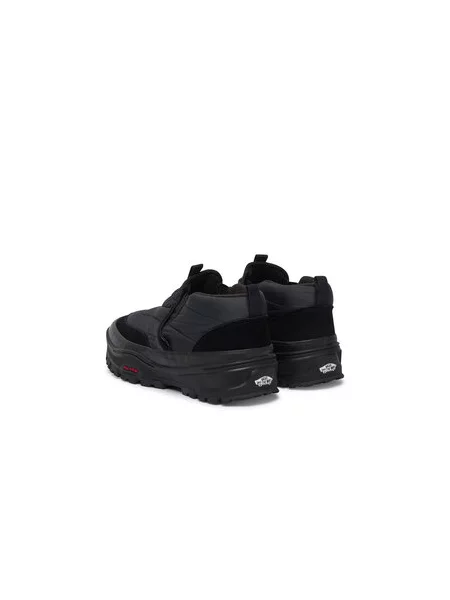 Vans Hótaposó Mid-Slip Puff fekete