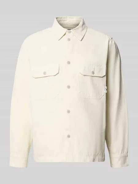 Kurtka koszulowa o kroju regular fit z na piersi model Clay' Wood Wood biała