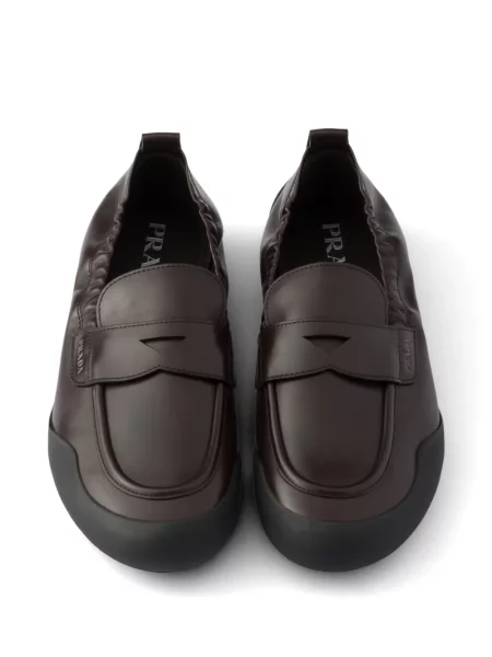 Pantofi loafer Prada din piele maro