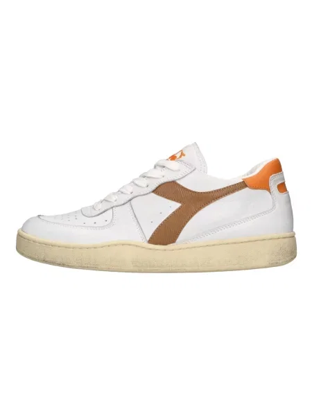 Sneakersy Diadora skórzane z przetarciami