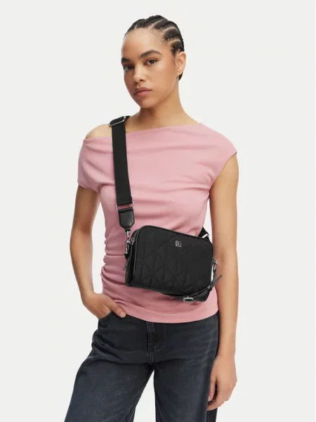 Torbica Calvin Klein Emblem Aop Jacquard Bucket crna