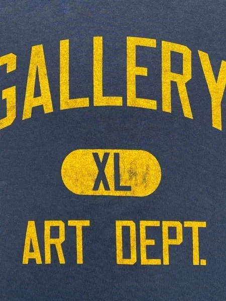 Tricou Gallery Dept. cu mâneci scurte scurt albastru