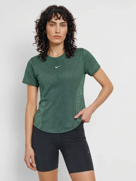 Nike Funkční Tričko Swift Aero-Fit zelená