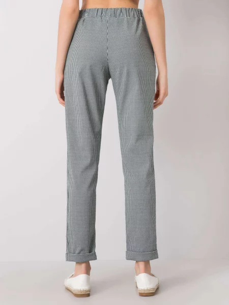 Pantaloni Fashionhunters negru