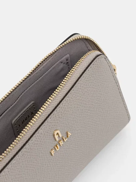 Кожаная косметичка Furla