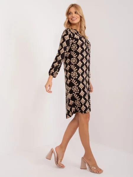 Rochie tip cămașă Fashionhunters cu imagine de costum negru
