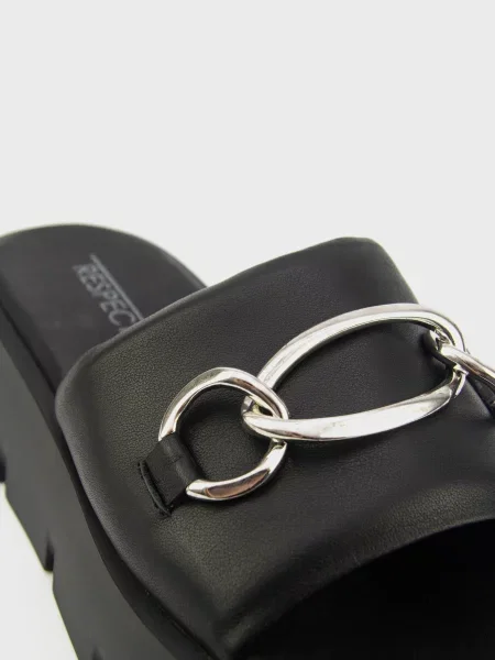 Шкіряні шльопанці Respect чорні