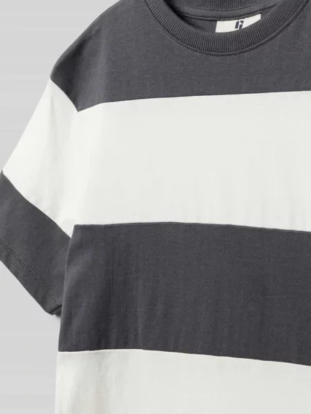 T-shirt z prążkowanym okrągłym dekoltem Garcia