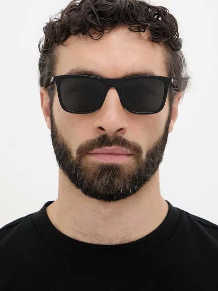 Saint Laurent négyzet alakú napszemüveg fekete