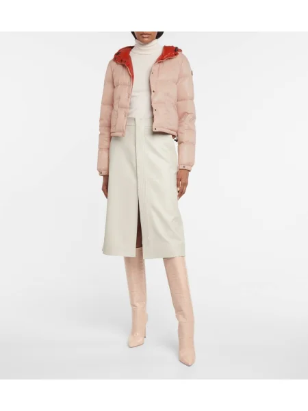 Levágott pehelydzseki Moncler rózsaszín