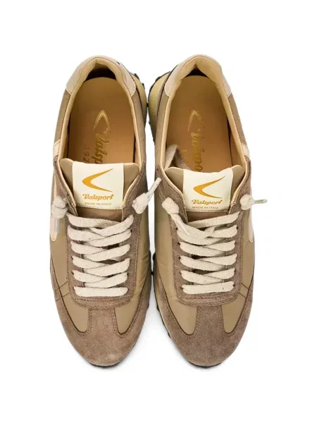 Szarvasbőr sneaker Valsport autogrammal barna
