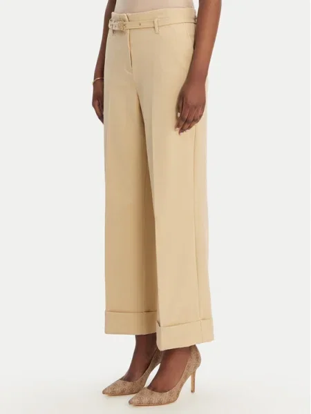 Guess Pantaloni din maro