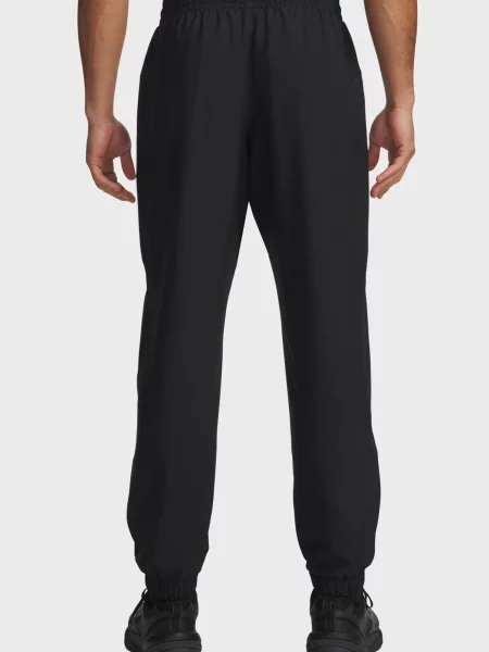 Спортивные штаны Under Armour черные