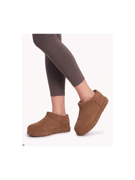 Pantofi Ugg maro