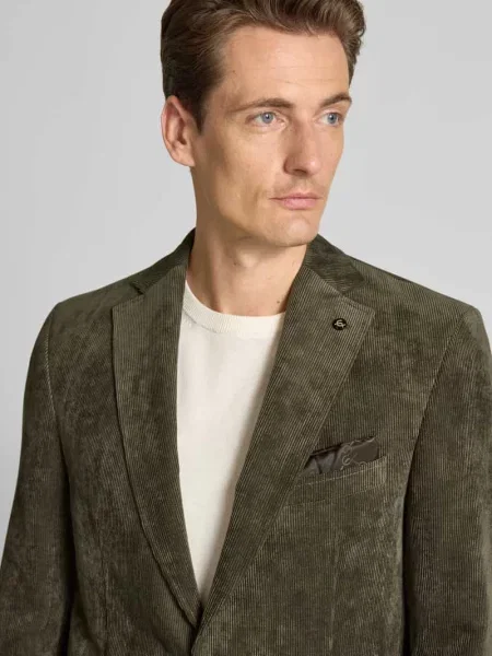 Marynarka zapinana na dwa z kołnierzem z połami model ‘Theo’ Carl Gross zielona
