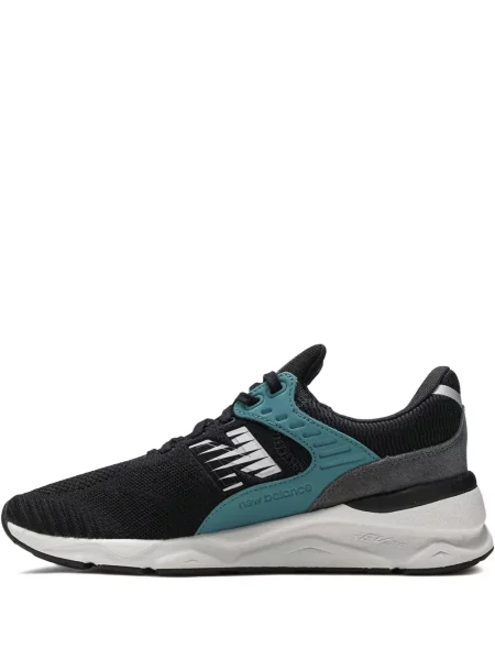 Маратонки New Balance X-90 с връзки с дантела сиво