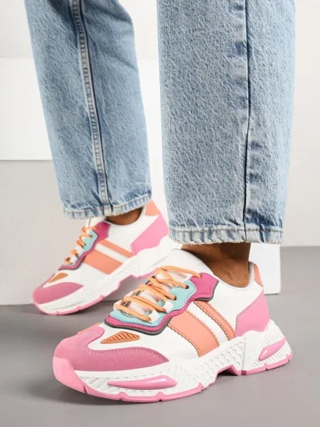 Fuksjowe Sneakersy w Streetwearowym Stylu z Ozdobnymi Przeszyciami Isallena różowe