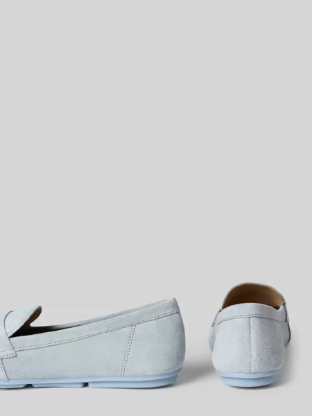 Loafersy z naturalnej skóry welurowej Tamaris