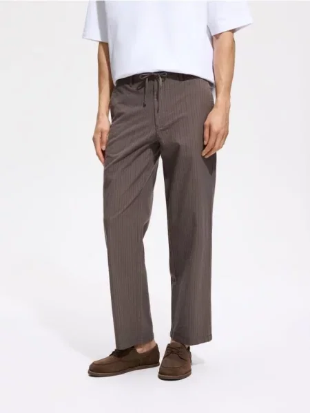Pantaloni Reserved