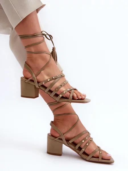 Šněrovací sandály Evento na nízkém podpatku zelené