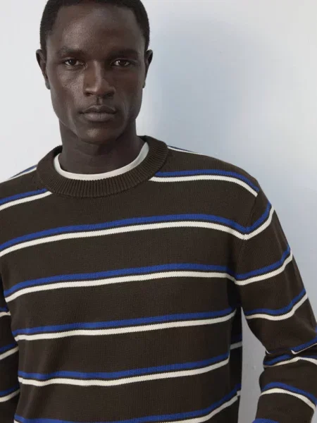 Sweter dzianina o średniej gramaturze Mężczyzna XXL MANGO MAN brązowy