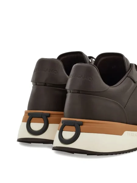 Sneakerși Ferragamo din piele maro