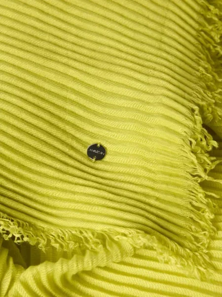 Szal z fakturowanym wzorem i frędzlami Marc Cain