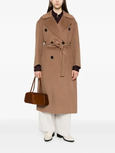 Palton 's Max Mara maro