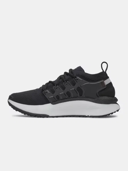 Sneakerși Under Armour negru