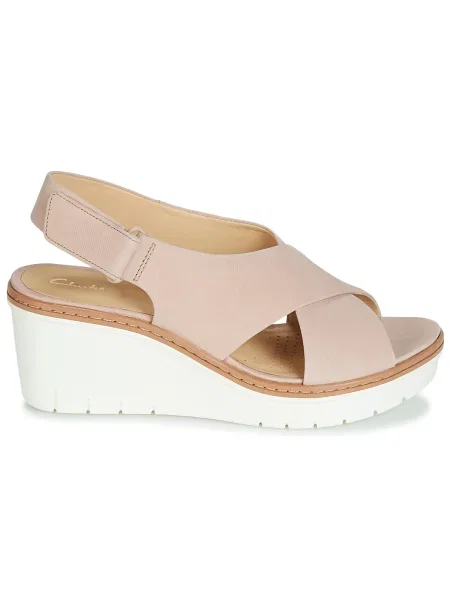 Pantofi Clarks bej