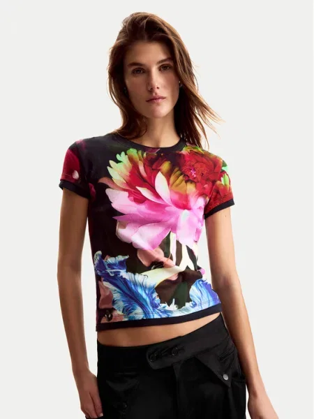 Тениска Desigual черно
