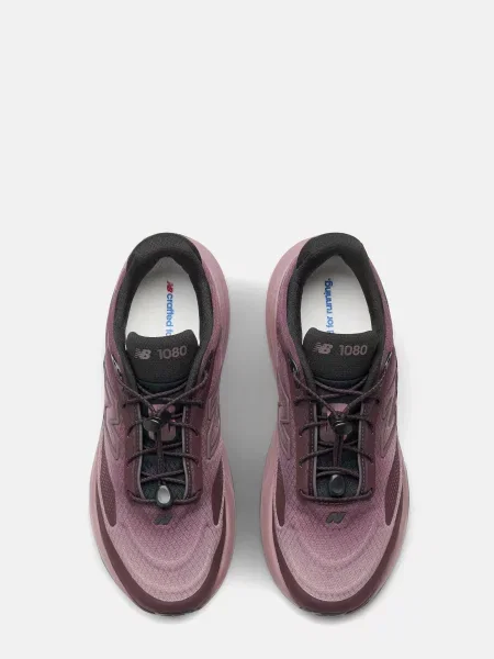 Кроссовки для бега New Balance с сеткой в сеточку красные