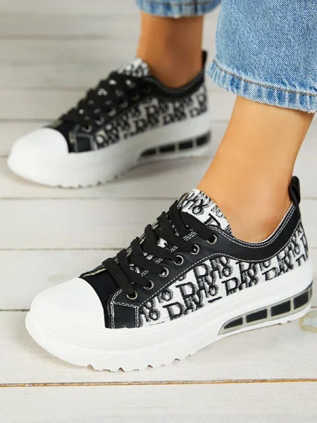 Sneakerși Resti cu platformă negru