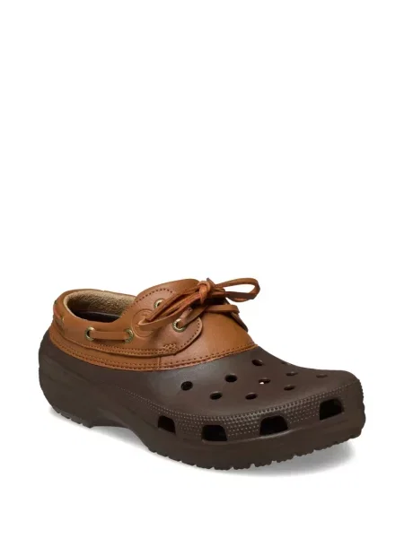 Papuci Crocs clasici maro