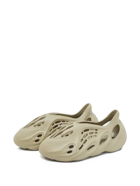 Sneakers Adidas Yeezy πέτρες