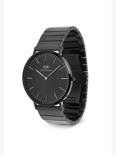 Karóra Daniel Wellington fekete