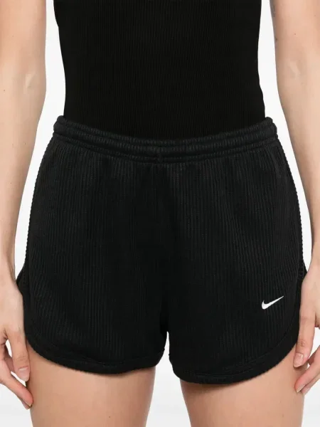Бягане шорти Nike бродирани черно