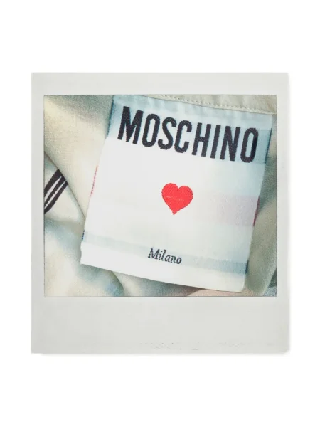 Brosa Moschino cu imagine argintiu