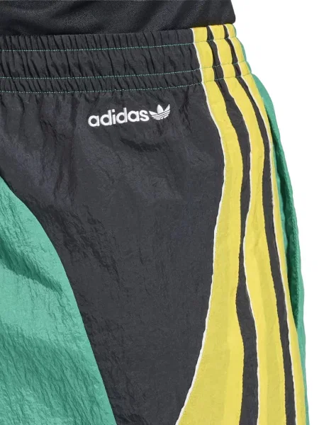 Top Adidas cu dungi negru