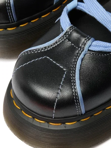 Кожаные балетки Dr. Martens на шнуровке
