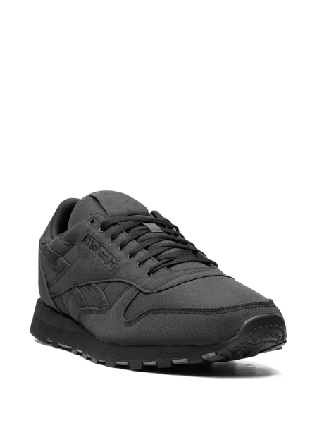 Iš natūralios odos klasikinės sportbačiai Reebok Classic Leather juoda
