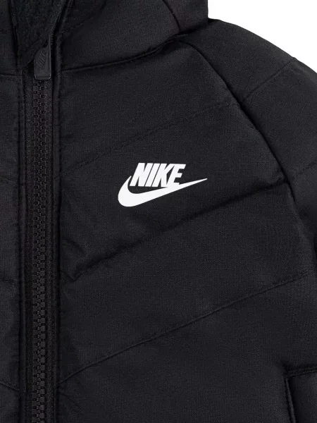 Nike стьобана куртка дитяча