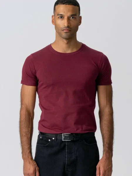 TEESHOPPEN Cămașă Muscle T bordeaux roșu