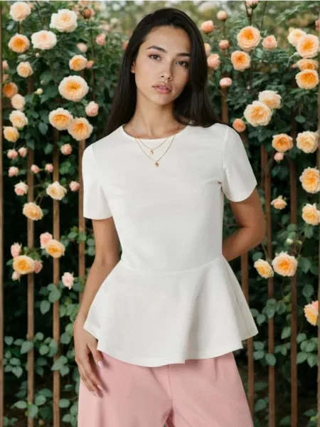 Блузка з домішкою та декоративними рюшами кремовий