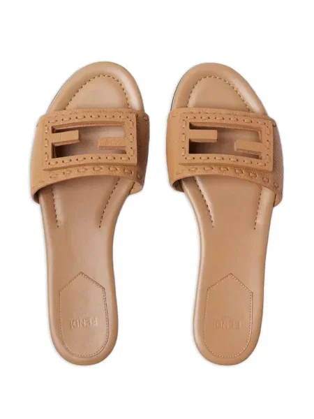 Szandál Fendi barna